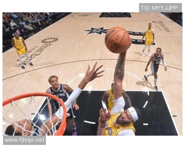 弗拉格35分8篮板终结连败比肩詹姆斯,未来巨星降临献统治级表演